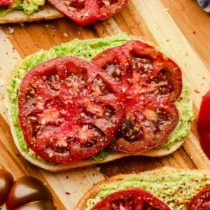 Beyonce avocado toast with tomatoes