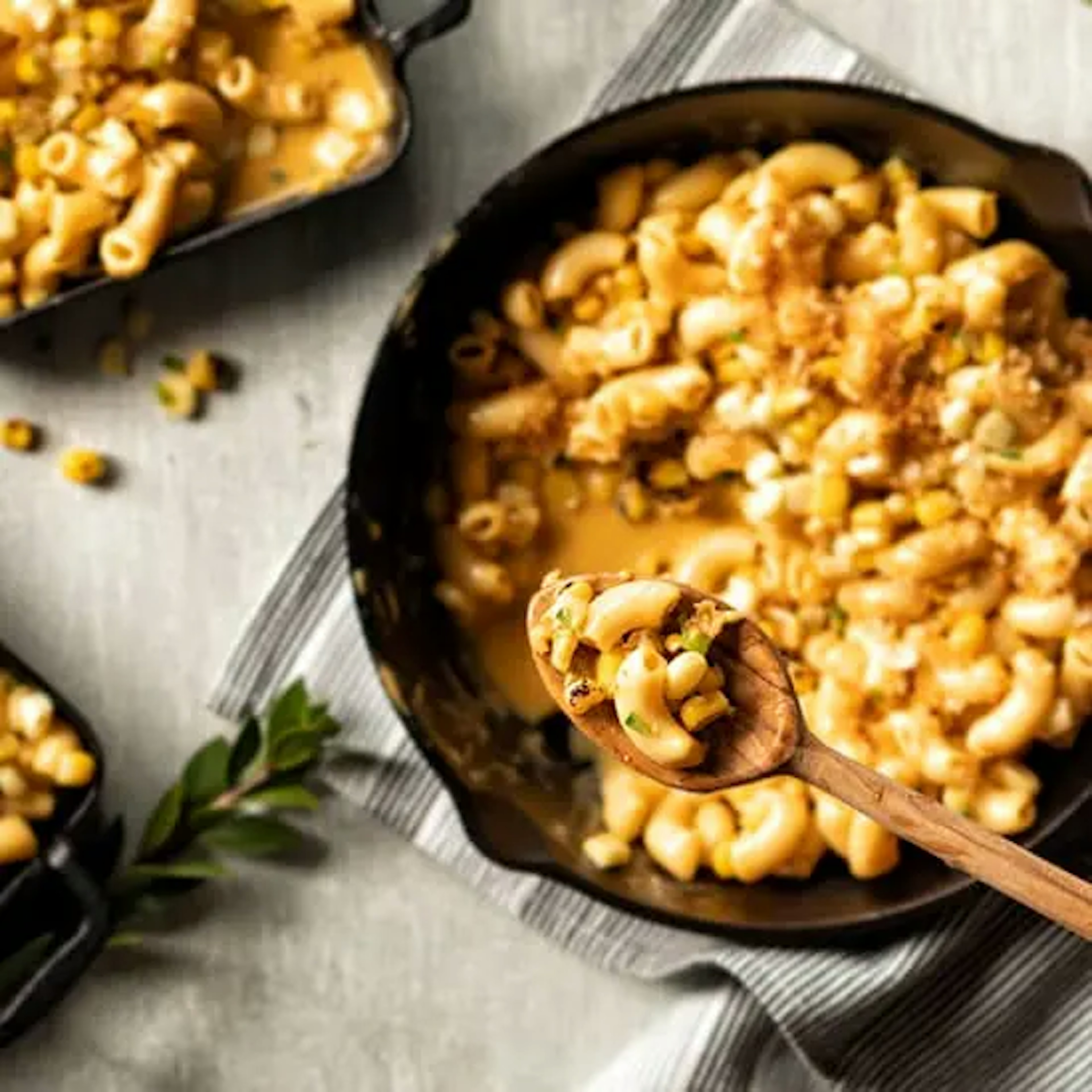 Roasted Corn & Jalapeño Macaroni Bake