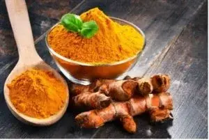 whole and ground turmeric